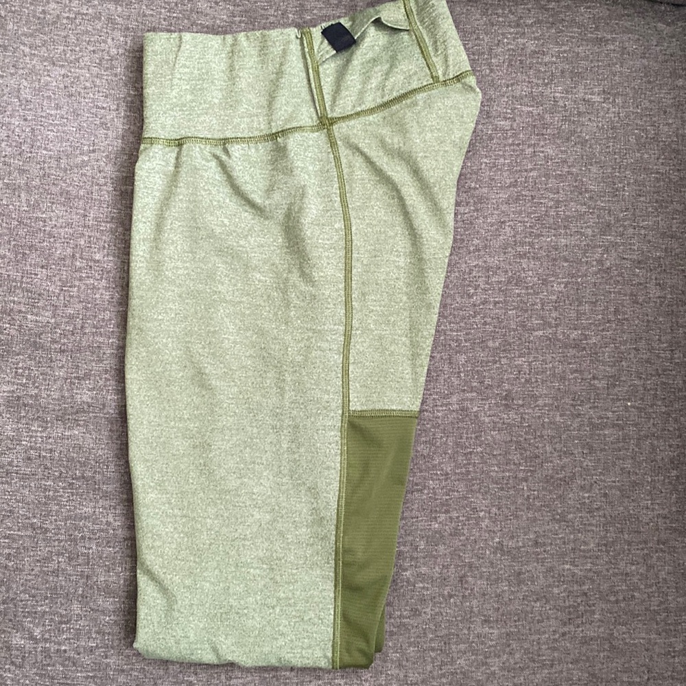 💚 Green Adidas Workout Leggings 💚